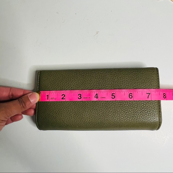 Charming Charlie Green wallet - Picture 3 of 6